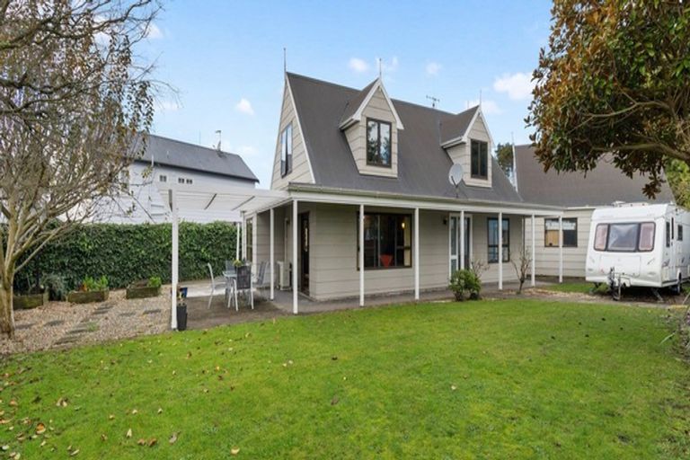 Photo of property in 6 Chestnut Place, Pukete, Hamilton, 3200