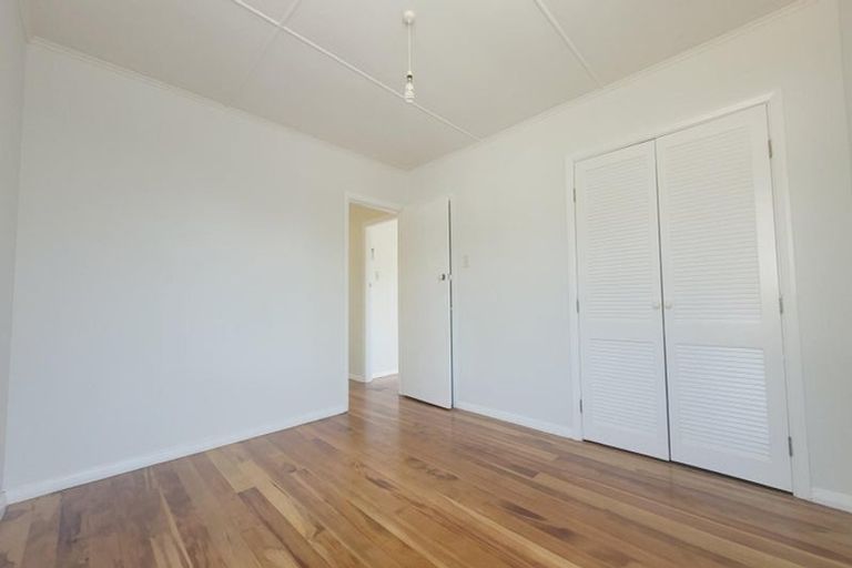 Photo of property in 21 Dimock Street, Titahi Bay, Porirua, 5022