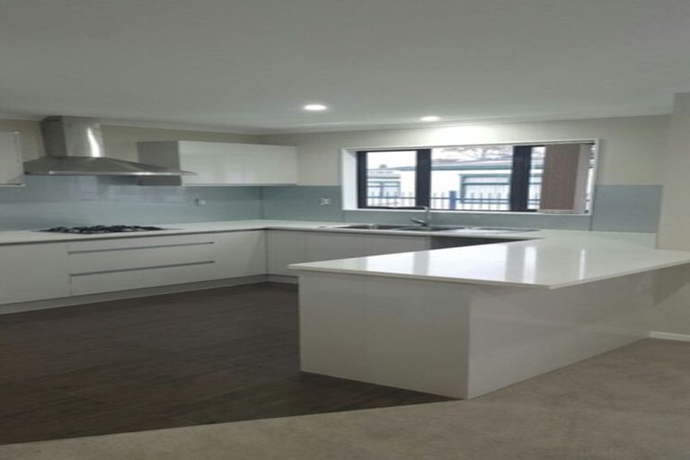 Photo of property in 50b Pinedale Place, Henderson, Auckland, 0610