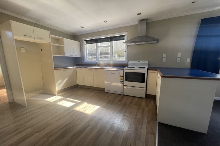 Photo of property in 19 Winton Street, St Albans, Christchurch, 8014