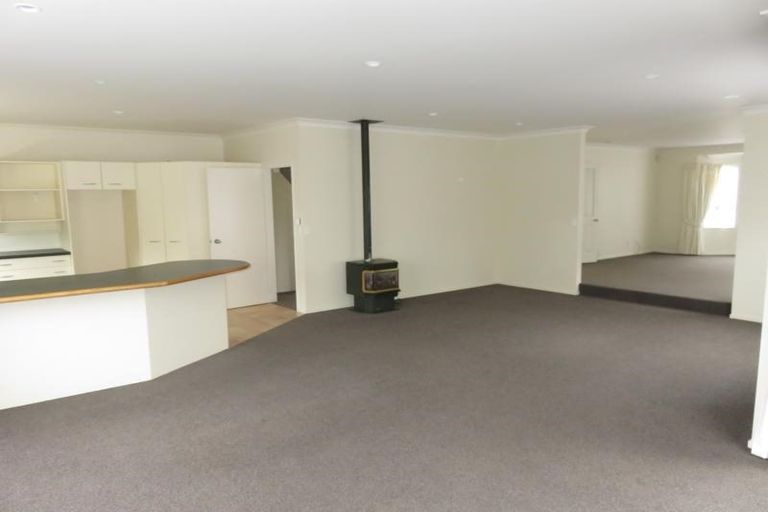 Photo of property in 22 Waverton Terrace, Churton Park, Wellington, 6037