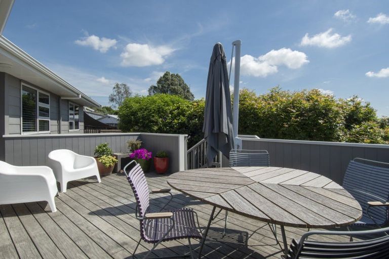 Photo of property in 60 Esmeralda Street, Welcome Bay, Tauranga, 3112