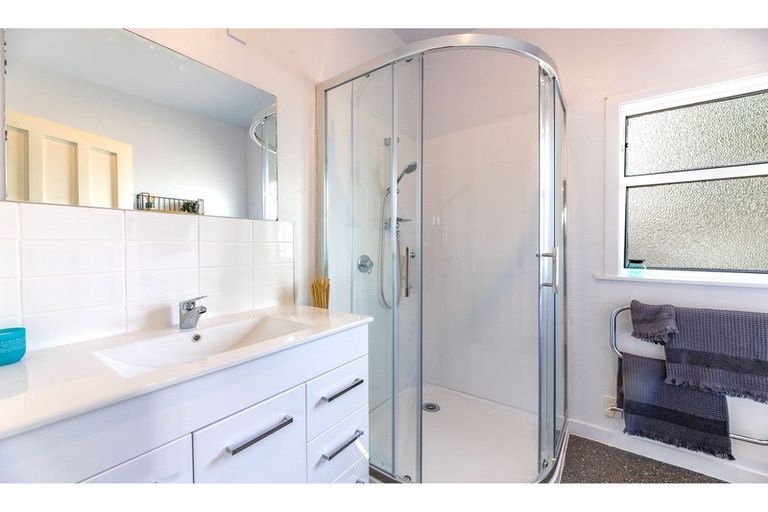 Photo of property in 131 Olliviers Road, Phillipstown, Christchurch, 8011