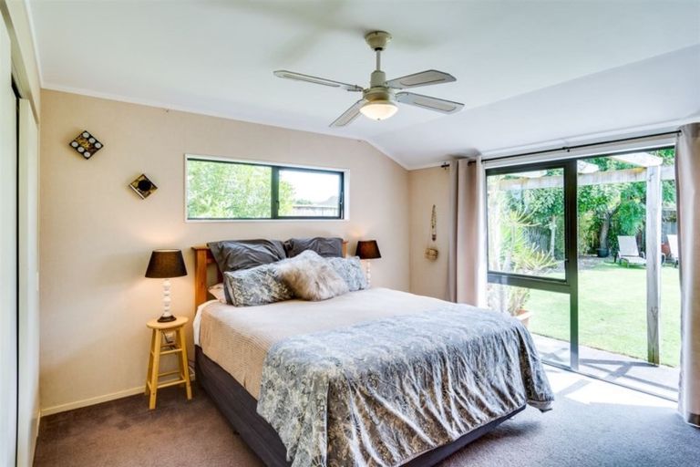 Photo of property in 45 Whiting Crescent, Greenmeadows, Napier, 4112