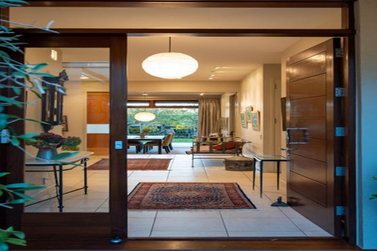 Photo of property in 1a Gillean Street, Havelock North, 4130