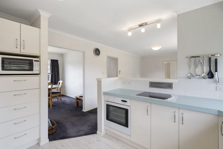 Photo of property in 430 Mangorei Road, Highlands Park, New Plymouth, 4312