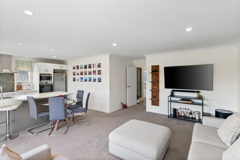 Photo of property in 3a Shillingford Boulevard, Rolleston, 7615