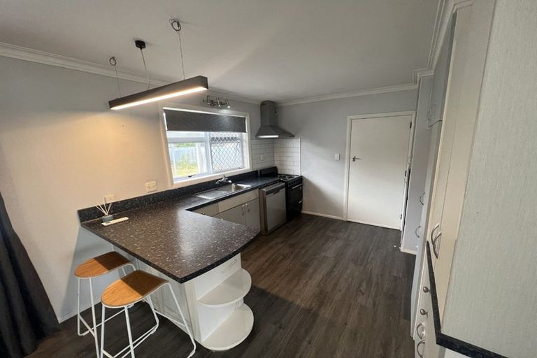 Photo of property in 174 Queen Street West, Levin, 5510