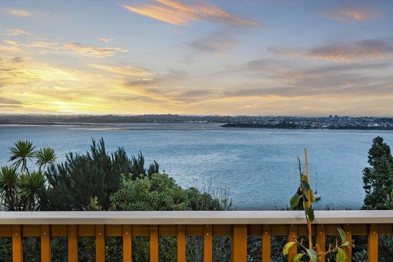 Photo of property in 42 Brigantine Drive, Beach Haven, Auckland, 0626