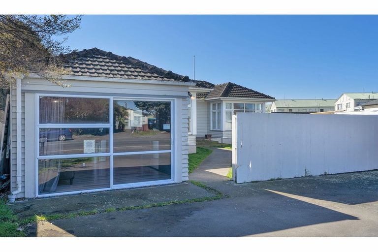 Photo of property in 12 Buchanans Road, Sockburn, Christchurch, 8042