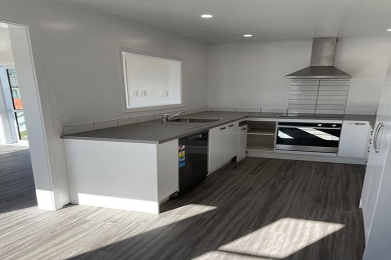 Photo of property in 60 Wainuiomata Road, Wainuiomata, Lower Hutt, 5014