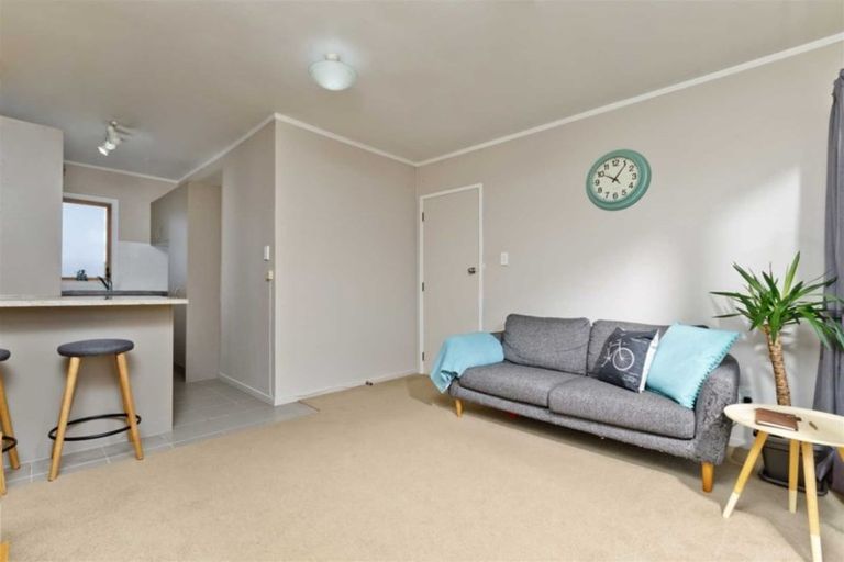 Photo of property in 9/773 Beach Road, Browns Bay, Auckland, 0630