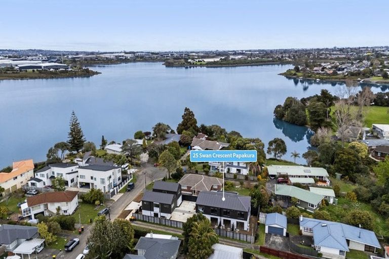 Photo of property in 25 Swan Crescent, Pakuranga, Auckland, 2010