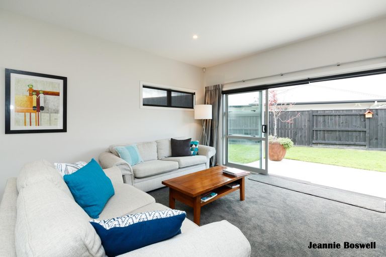 Photo of property in 7 Morocco Terrace, Kelvin Grove, Palmerston North, 4414