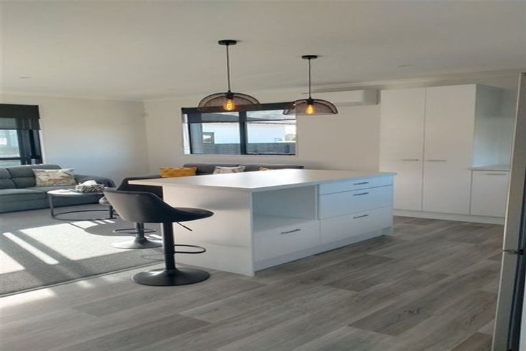 Photo of property in 52 Shoemaker Road, Waipu, 0510