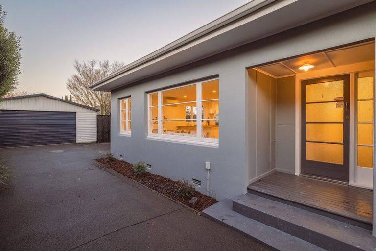 Photo of property in 12 Jameson Avenue, St Albans, Christchurch, 8052