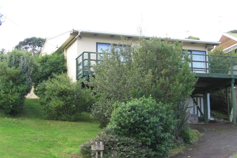 Photo of property in 11 Hillside Crescent, Leigh, 0985