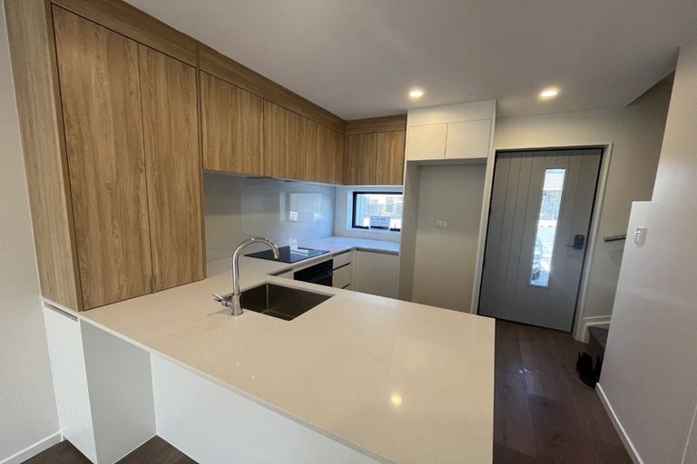 Photo of property in 17 Jabuka Street, Glen Eden, Auckland, 0602