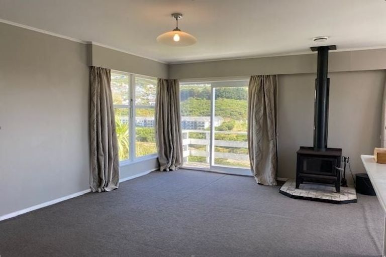 Photo of property in 84 Tarawera Road, Johnsonville, Wellington, 6037