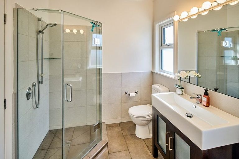 Photo of property in 11 Hathaway Avenue, Boulcott, Lower Hutt, 5010