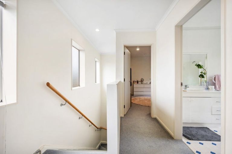 Photo of property in 54 Fortunatus Street, Brooklyn, Wellington, 6021