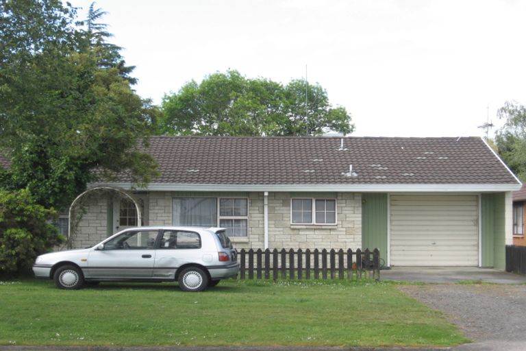 Photo of property in 51 Wordsworth Street, Leamington, Cambridge, 3432