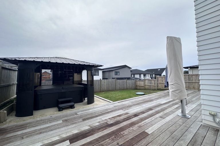 Photo of property in 13 Paripari Street, Flat Bush, Auckland, 2019