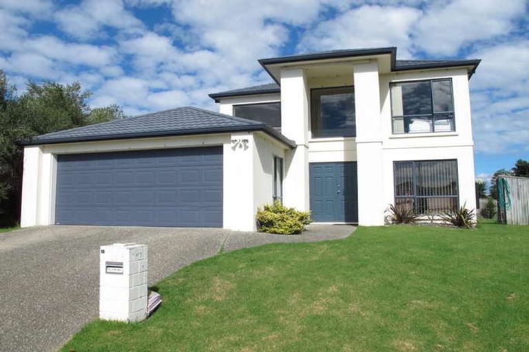 Photo of property in 15 George Deane Place, Greenhithe, Auckland, 0632