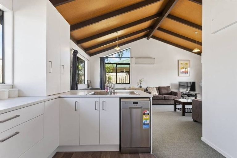 Photo of property in 4d Bennetts Road, Koutu, Rotorua, 3010