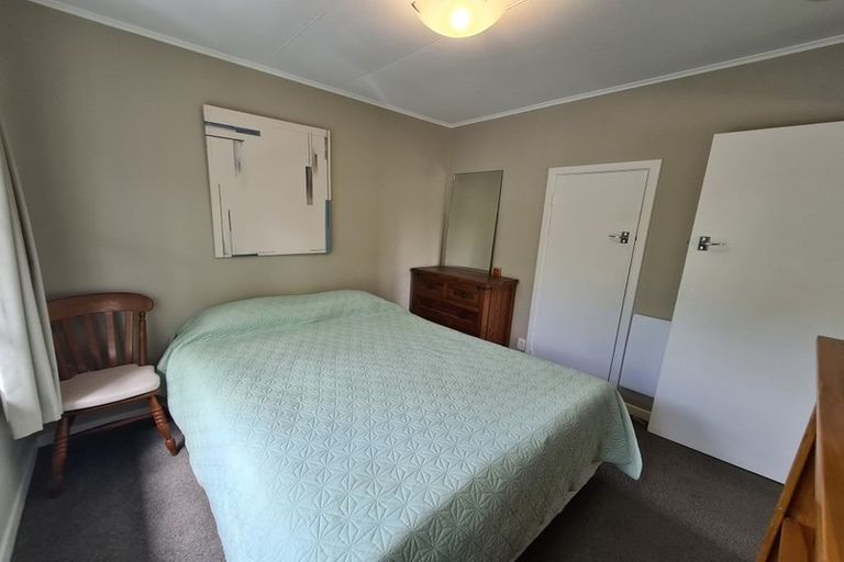 Photo of property in 186 Huatoki Street, Upper Vogeltown, New Plymouth, 4310