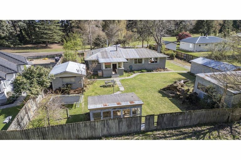 Photo of property in 5 Kowhai Drive, Darfield, 7510