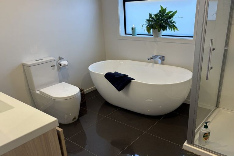 Photo of property in 14 Gallipoli Road, Trentham, Upper Hutt, 5018