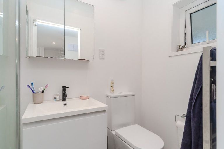 Photo of property in 89 Derwent Street, Island Bay, Wellington, 6023