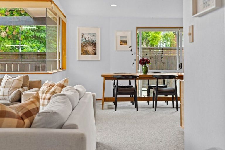 Photo of property in 190a Hutchinson Avenue, New Lynn, Auckland, 0600