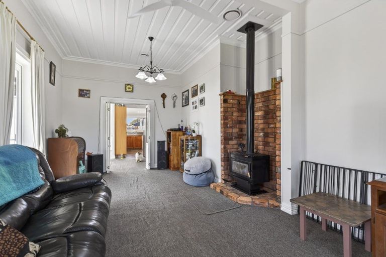Photo of property in 14 Mouatt Street, Waitara, 4320