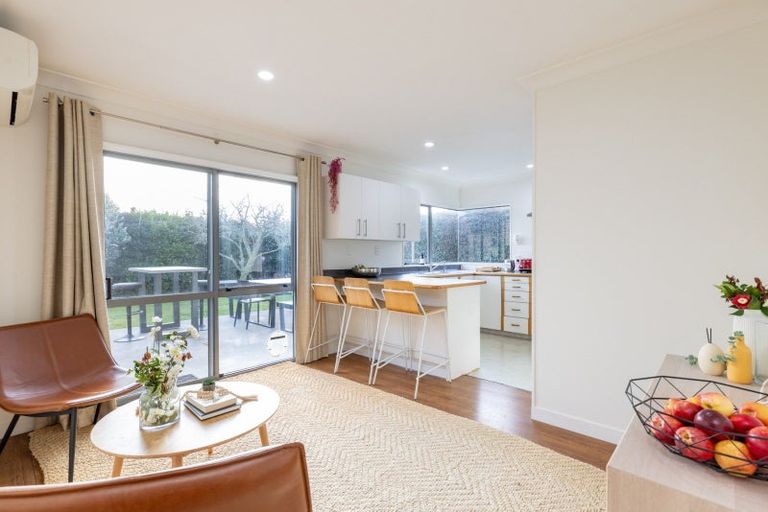 Photo of property in 69 Carlyle Street, Leamington, Cambridge, 3432