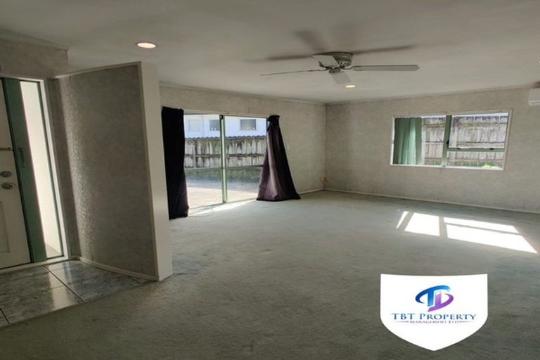 Photo of property in 14 Crail Court, Totara Heights, Auckland, 2105