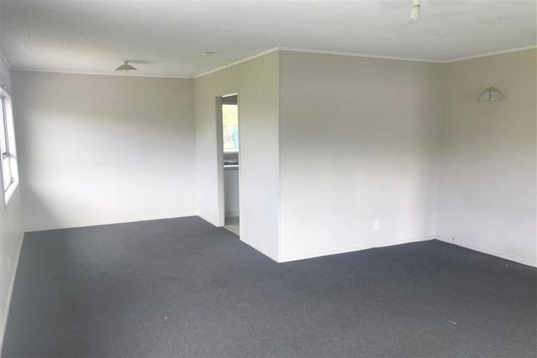 Photo of property in 57 Flat Bush Road, Clover Park, Auckland, 2023