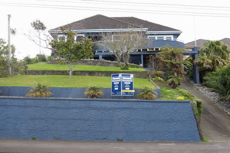 Photo of property in 82 Mangorei Road, Strandon, New Plymouth, 4312