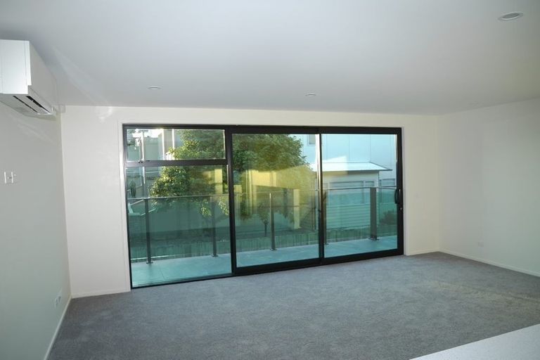 Photo of property in 3/2 Matatua Road, Raumati Beach, Paraparaumu, 5032