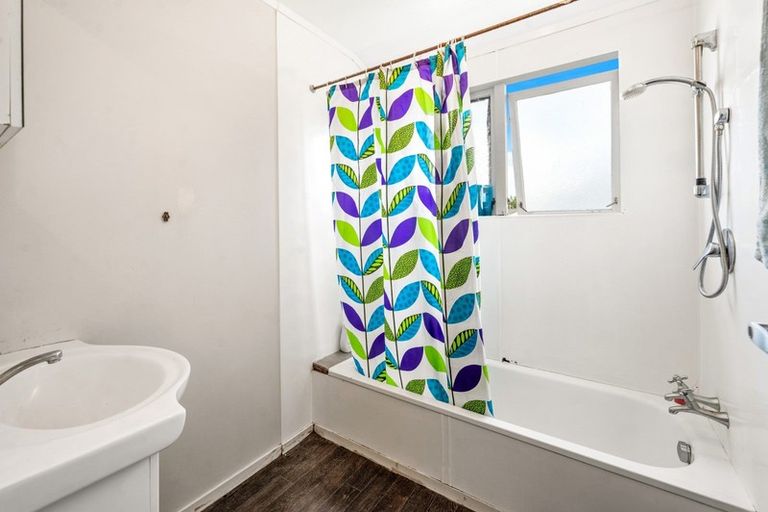 Photo of property in 16 Alison Street, Mangakakahi, Rotorua, 3015