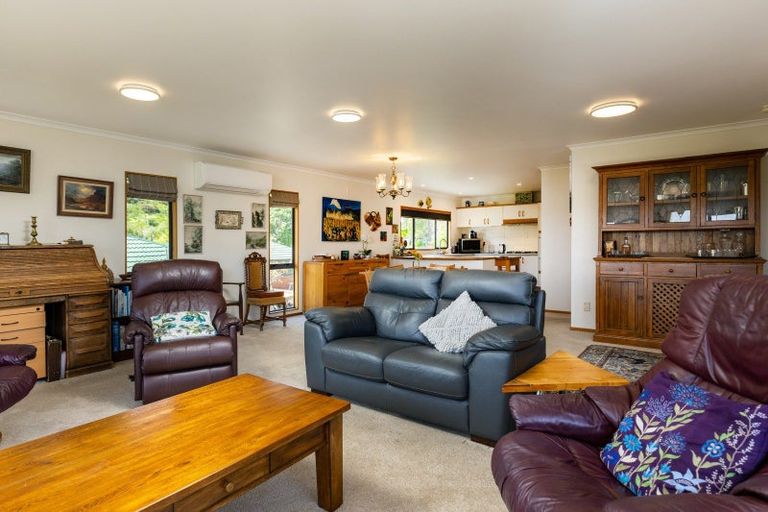 Photo of property in 13 Rimu Terrace, Waikawa, Picton, 7220