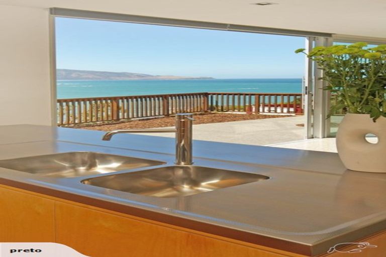 Photo of property in 77b View Road, Houghton Bay, Wellington, 6023