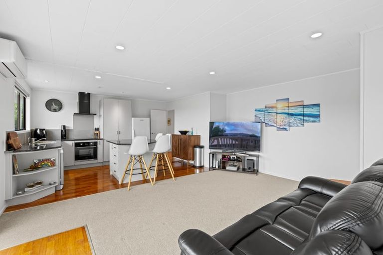 Photo of property in 32a Gilshennan Valley, Red Beach, 0932