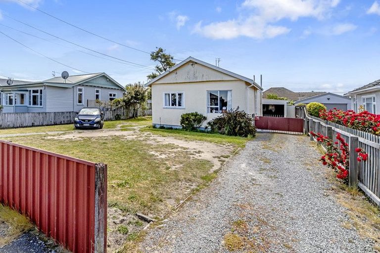 Photo of property in 97 Marriotts Road, North New Brighton, Christchurch, 8083
