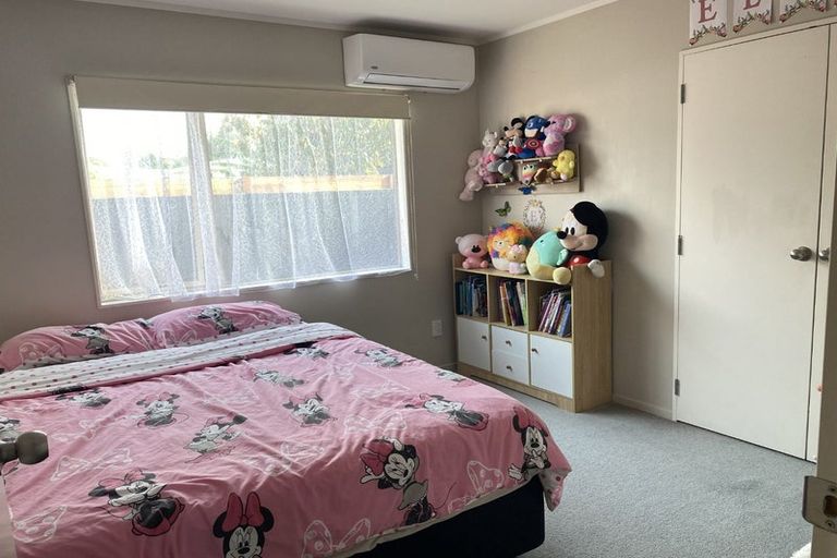 Photo of property in 37b Harrington Road, Henderson, Auckland, 0610