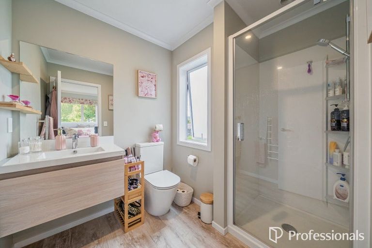 Photo of property in 4d Carroll Grove, Trentham, Upper Hutt, 5018