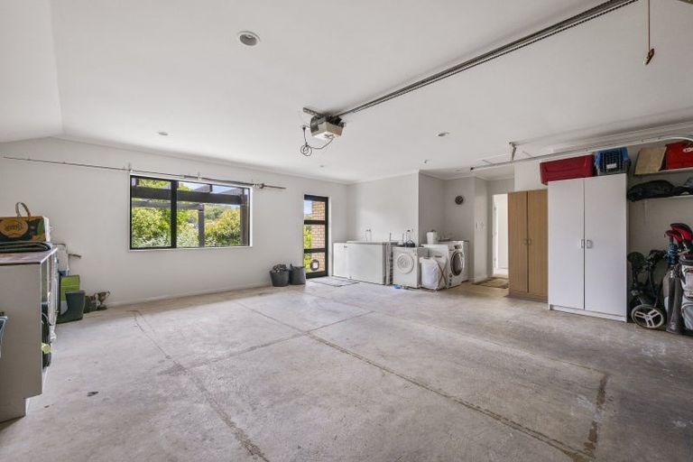 Photo of property in 203 Heta Road, Merrilands, New Plymouth, 4312