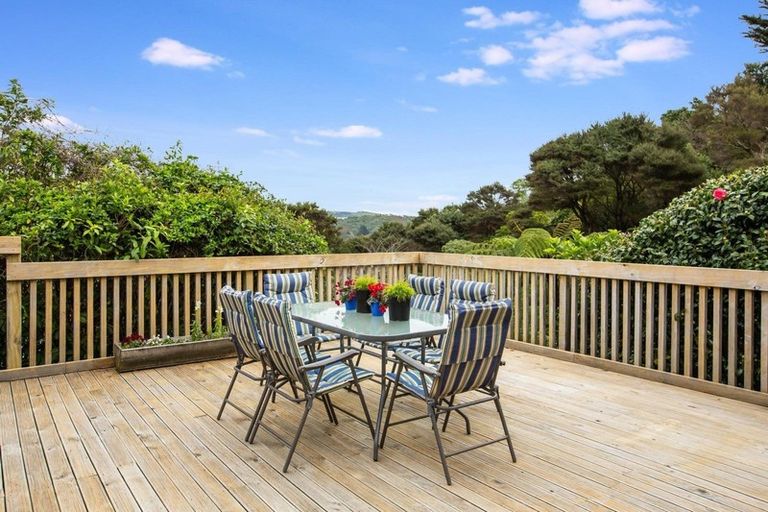 Photo of property in 17 Kiriwai Road, Paremata, Porirua, 5024