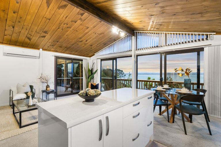 Photo of property in 42 Brigantine Drive, Beach Haven, Auckland, 0626